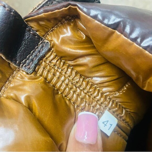 Authentic Moncler winter/snow boots - Picture 10 of 10